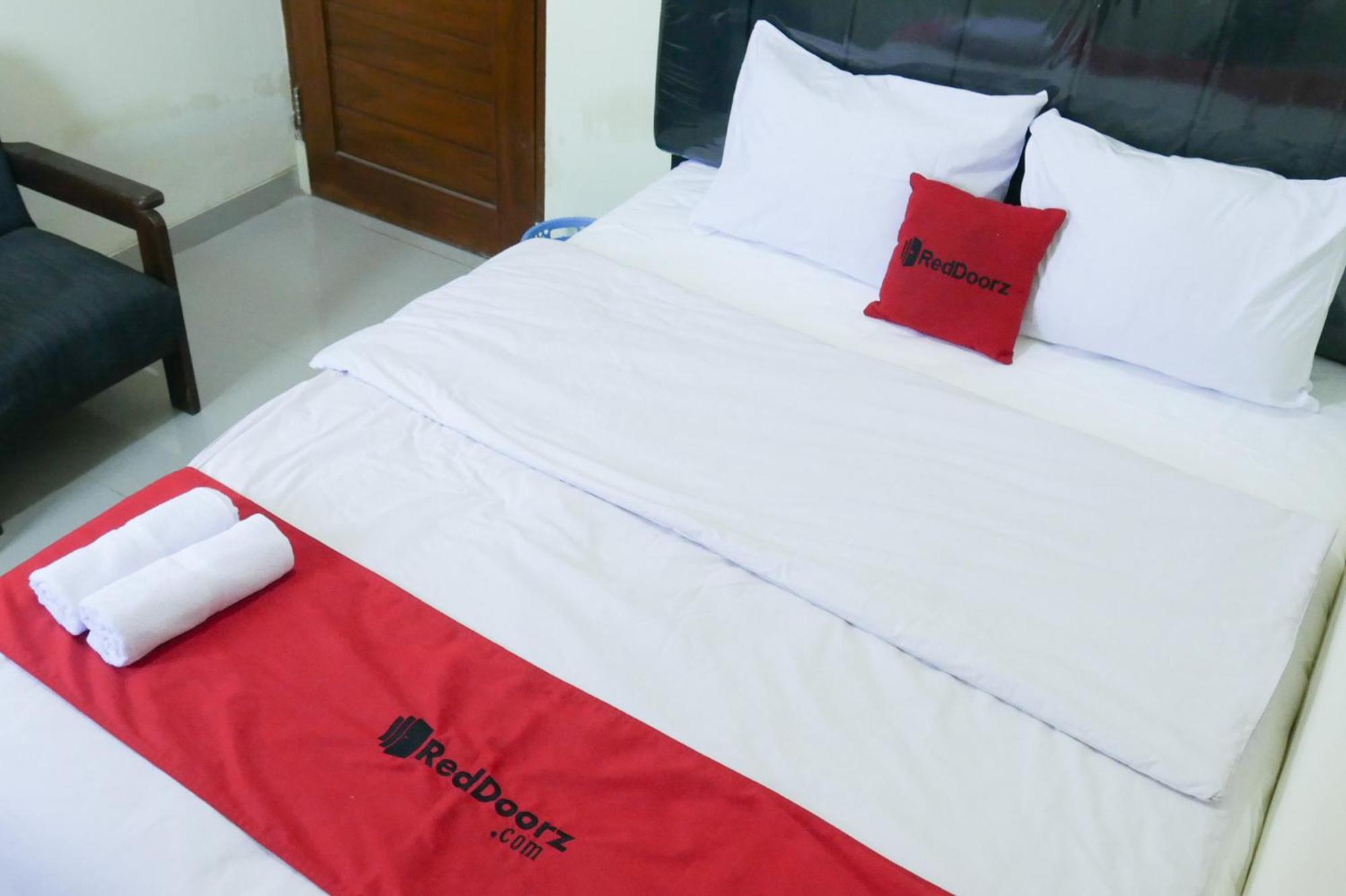 Reddoorz Near Paragon Mall 2 Semarang